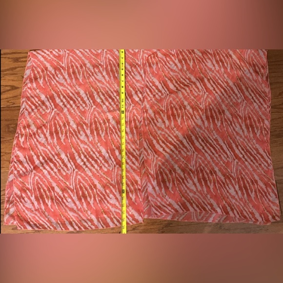 Pink/ orange zebra pattern design poncho/ wrap/ cover up - 1 Size - Picture 9 of 10